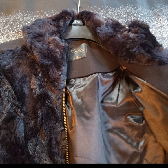 Thalia Sodi Fur Jacket - Picture 3 of 6
